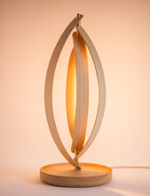 Afbeelding in Gallery-weergave laden, Lamp &#39;Gulliver&#39; Essenhout
